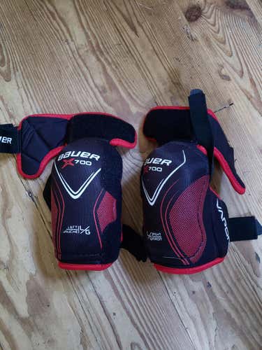 Used Bauer Vapor X700 Elbow Pads Junior Large