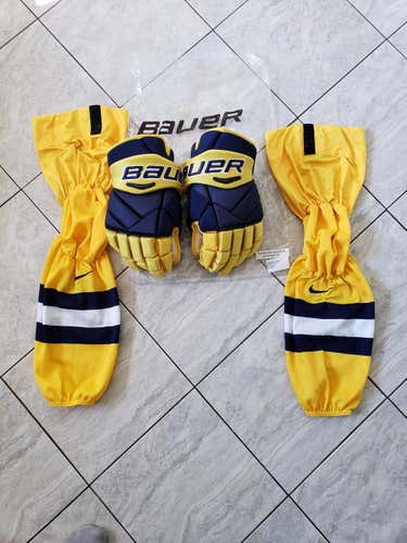 New Bauer 1x Michigan mitts and Nike swift socks