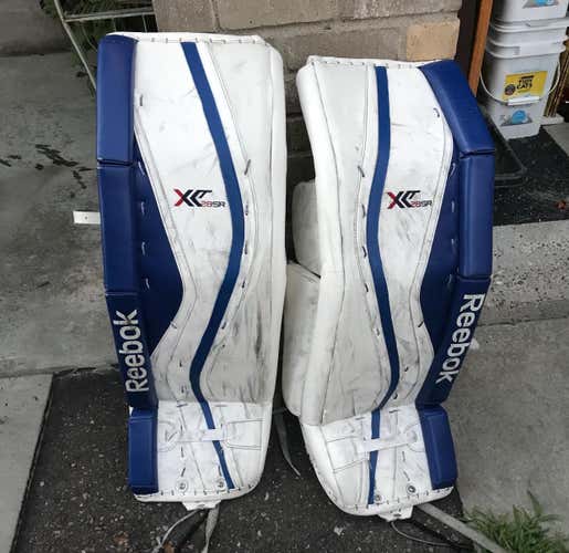 Reebok Gloves And Pads