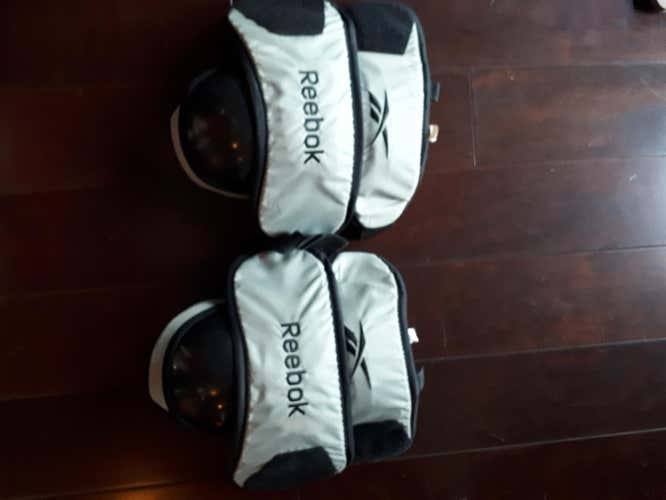 Reebok knee guards