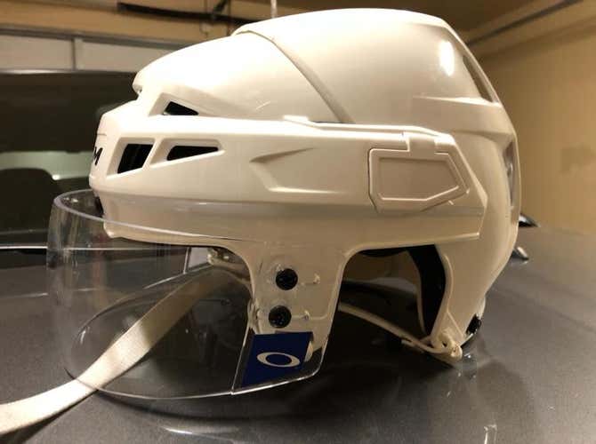 Pro Stock CCM V08 Helmet + Visor Size S/M