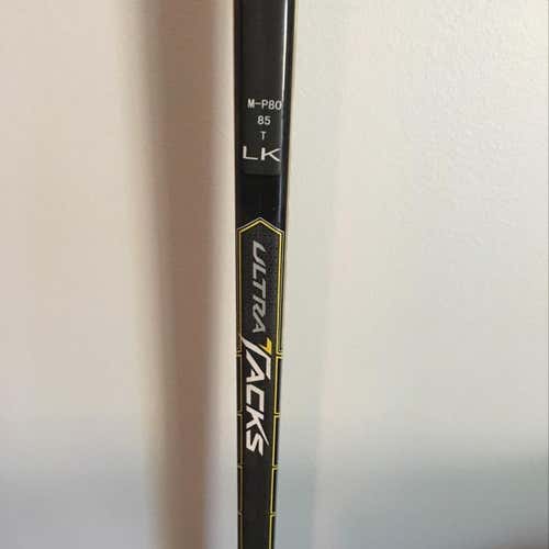 CCM ULTRA TACKS Right Handed