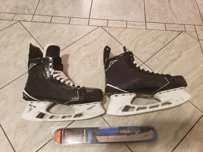 Bauer 1s Wayne Simmonds gamers, all custom, 9.5d/a, amazing shape