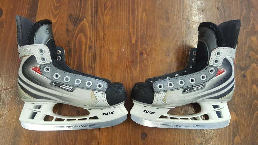Bauer XII Skates Youth Size 13.5