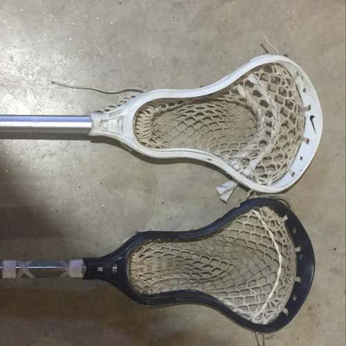 2 Nike Lakota
