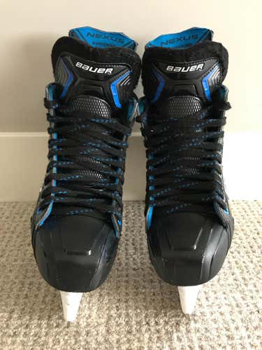 New Bauer Skates Senior Size 6