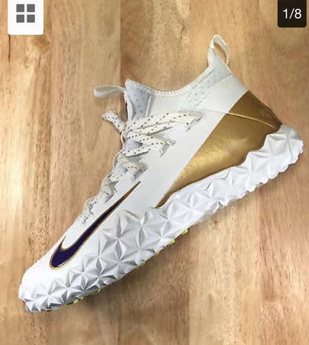 I’m looking for Size 11 Huarache 6 turfs purple and gold