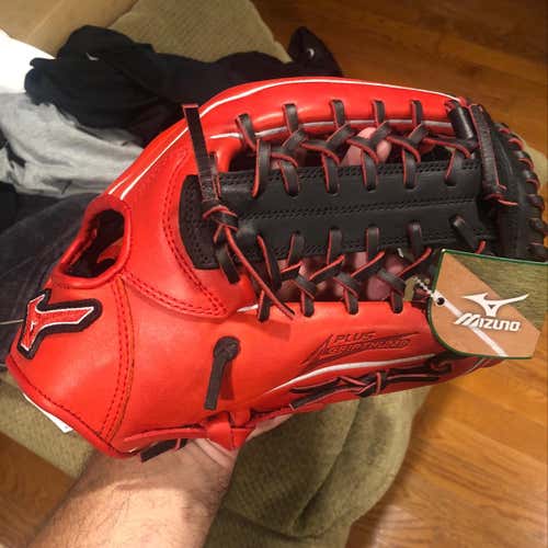 Brand New Mizuno Prime MVP SE 12.75” Glove