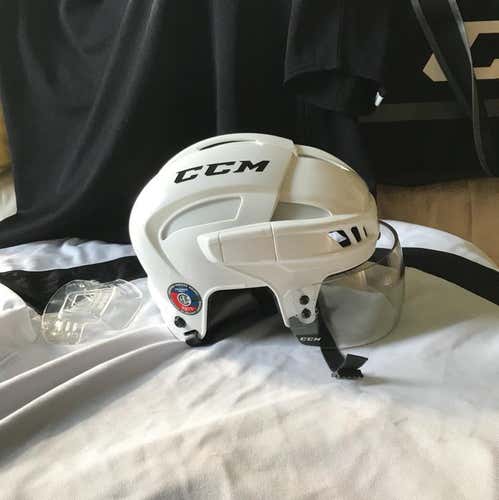 CCM Fitlite With CCM VR25 Visor