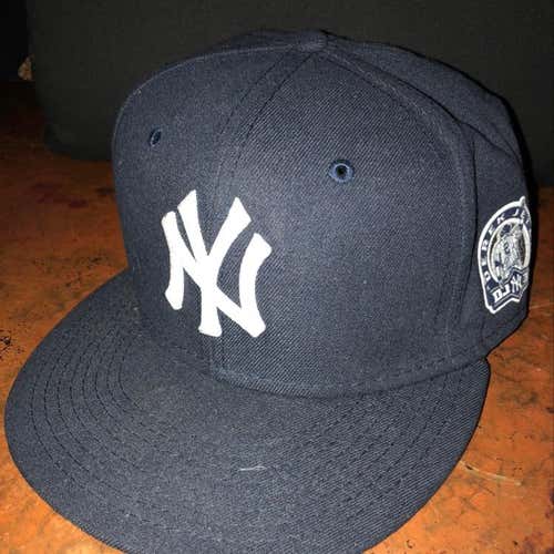 New NY Yankees New Era 5950 7 1/4 On Field Cap