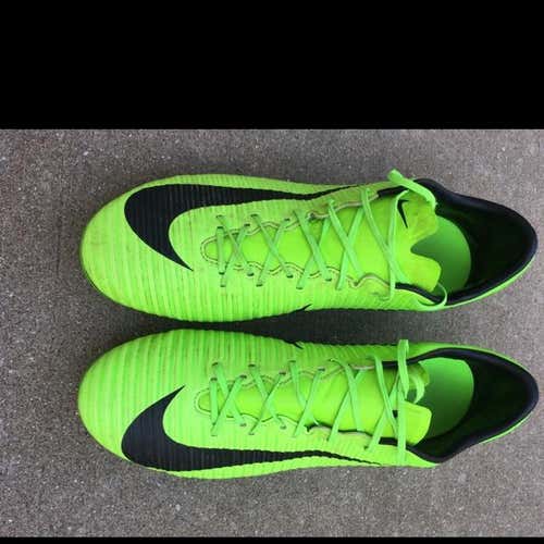 Nike Mercurial Mens Soccer Cleats - Size 9