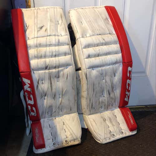 Used CCM 860 Leg Pads 31+1
