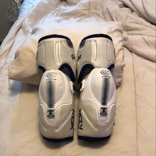 Like New Rbk 5K Size Med