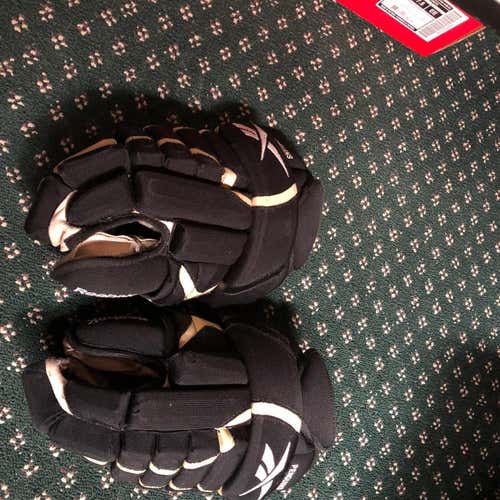 Scranton Penguins- RBKHG7 Pro-Gloves