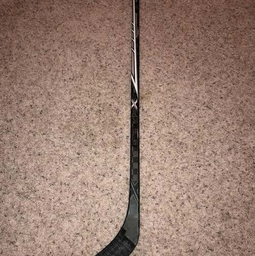 Used Bauer APX2 102 Flex P92R Grip