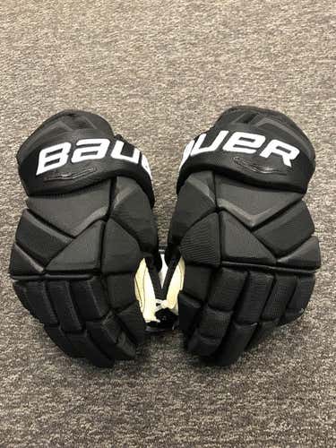 New Bauer Vapor 1X Pro Gloves Senior