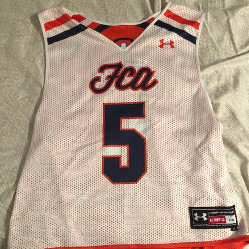 UA FCA Pinnie