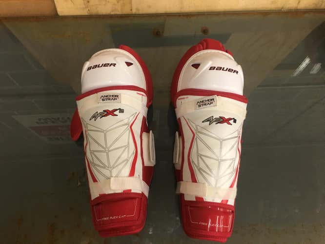 New Bauer APX2 Shin Pads Sr. 14in
