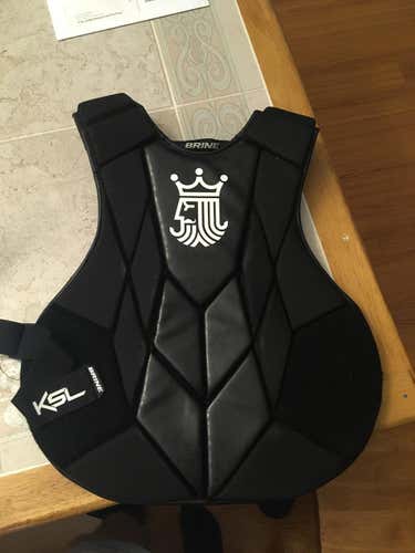 Brine  Youth goalie pad
