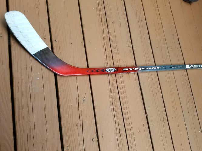 New Easton Stick Righty Mid 96 - 100 Senior