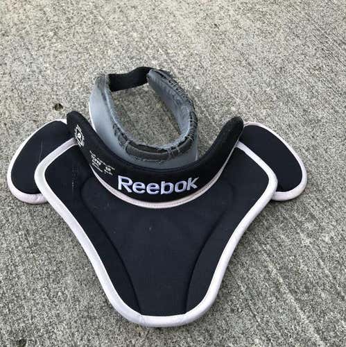 Reebok Sr Neck/Throat Protector