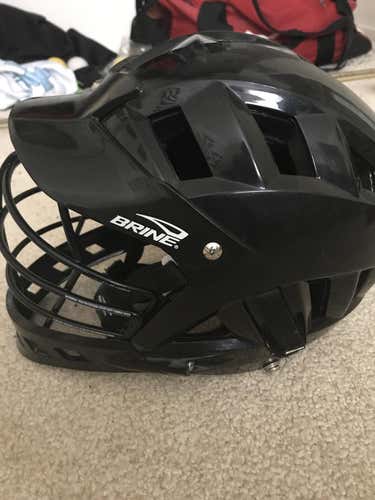 Brine Helmet youth xs