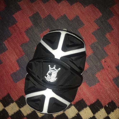 Left Brine King Elbow Pad