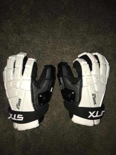 STX Shield Pro Goalie Gloves