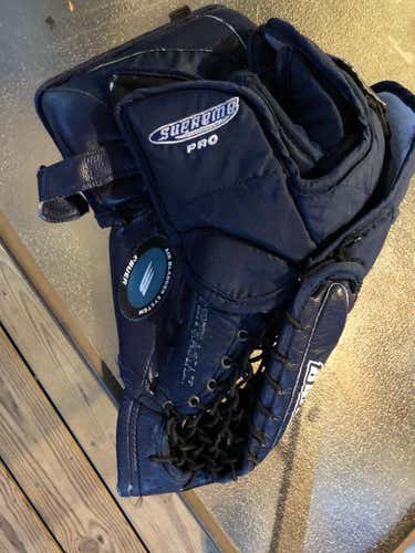 Bauer Supreme Goalie Glove Senior