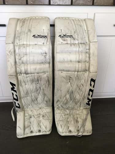 CCM extreme flex 500 Goalie Leg Pads Senior