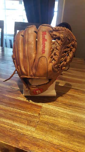 Nokona Glove "Genuine Buffalo"