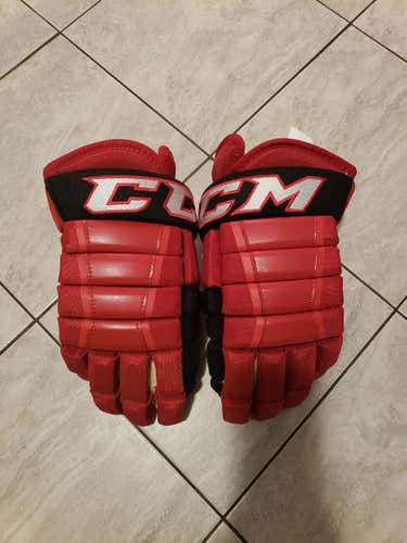 New CCM HH97 Hurricanes gloves, size 14"