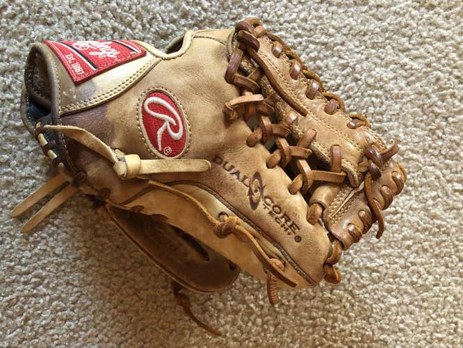 Rawlings 2 Toned Gold Glove