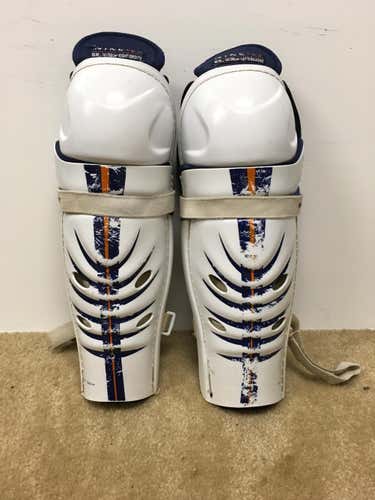 Nike V7 - Size 14"