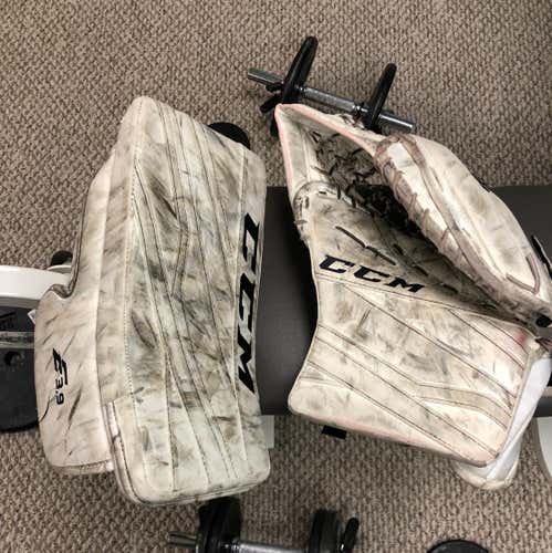 CCM E3.9 Intermediate Glove and Blocker