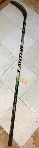 Easton Synergy Pure 70 Stick Righty Grip 85 Flex E36 Senior