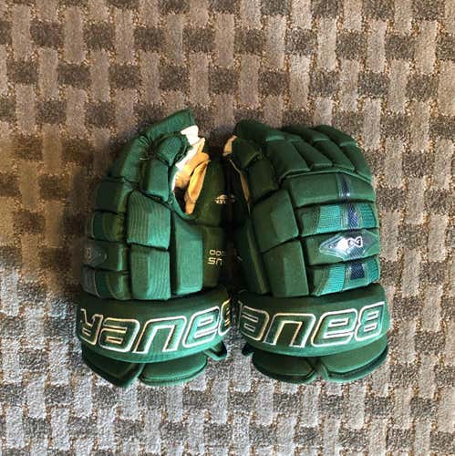 Bauer Nexus N9000 Gloves