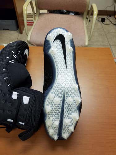 Nike Force Savage football cleats