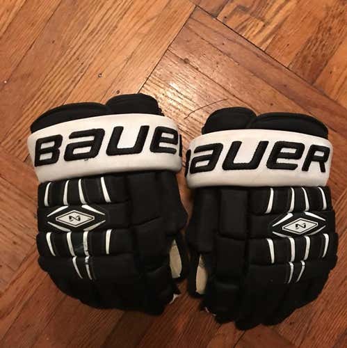 Nexus Custom Gloves 13” Black/white