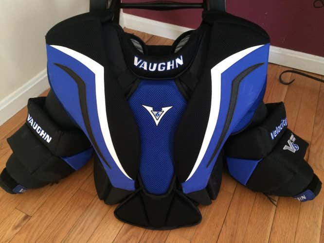 Vaughn Velocity V6 1000i Pro Goalie Chest and Arm Protector Intermediate Large