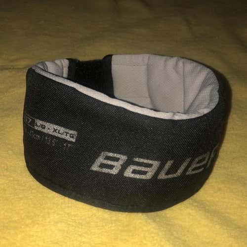 Bauer Hockey N7 Senior (L/G - XL/TG) Black Neck Throat guard