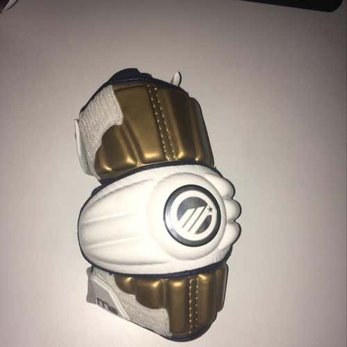 Brand New Notes Dame M3 Elbow Pads