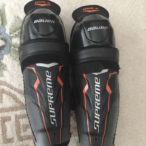 Bauer Hockey Shin Pass