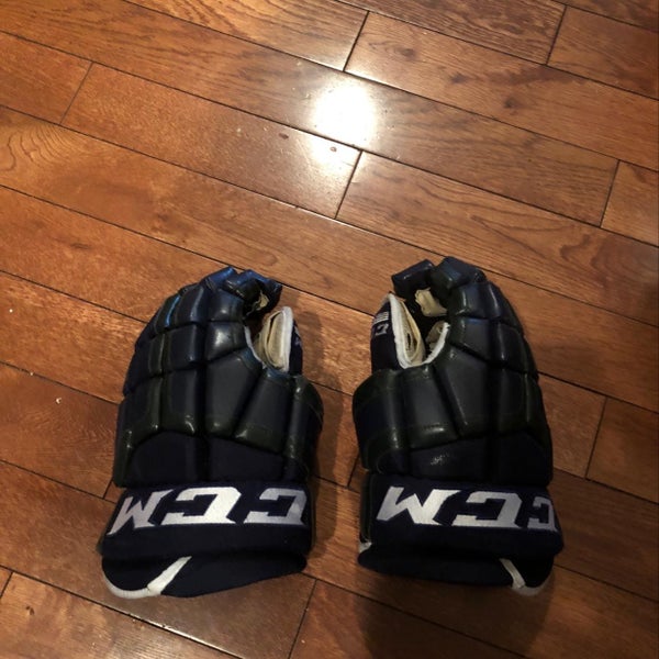 Plymouth Whalers Gloves USED