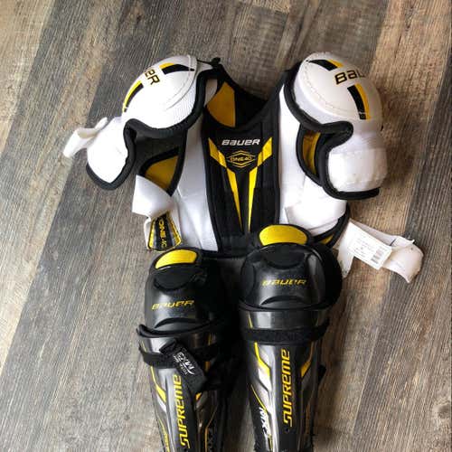 Bauer Supreme Shoulders Pads and Shins