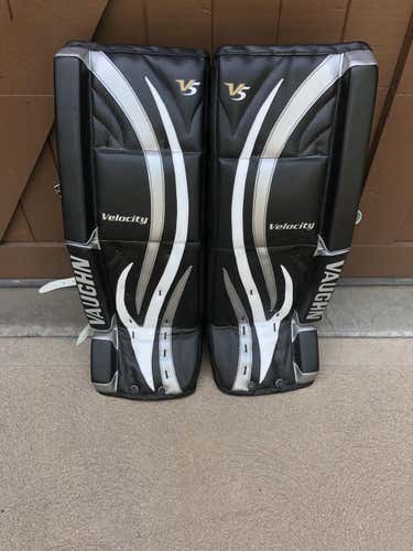 New Vaughn Goalie Leg Pads Senior