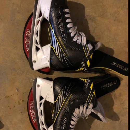CCM Super Tacks 9.0 D