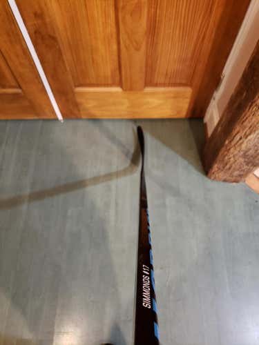 Warrior Covert QR1 Stick Righty Toe 85 Flex Wayne Simmonds Pro Stock