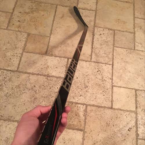 Lightly Used Bauer Vapor 1X Lite Stick LH P28 87 Flex
