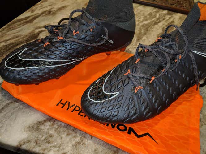 Nike Hypervenom Phantom III Elite SIZE 10 * NO TRADES* worn ONLY 3 TIMES!!!